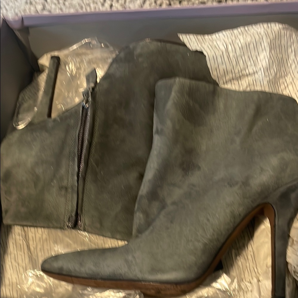 Vera Wang Gray Ankle Boots with Minimalist Design